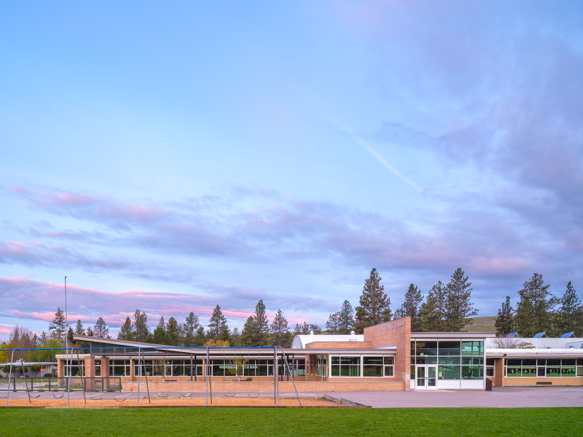 Photo of Rattlesnake Elementary School
